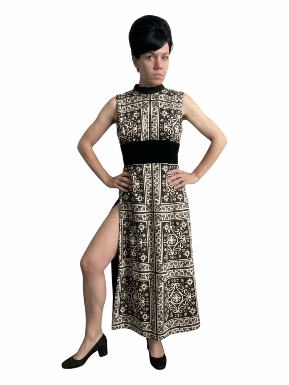 Rare Late 1960s Soft Poly Lined Double Knit Geometric Black & Off White Lounge